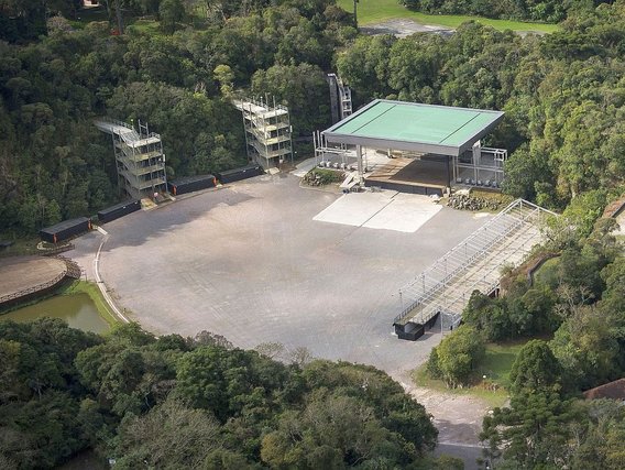Paulo Leminski Quarry Stage Palco da Pedreira Paulo Leminski, exemplo de fechamento de mina no Brasil