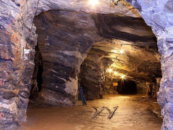 Galerie der Passage Mine Galeria da Mina da Passagem, exemplo de fechamento de Mina em Mariana